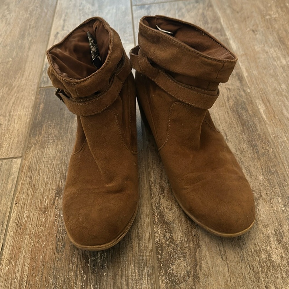 American Eagle Boots, Size 7.5